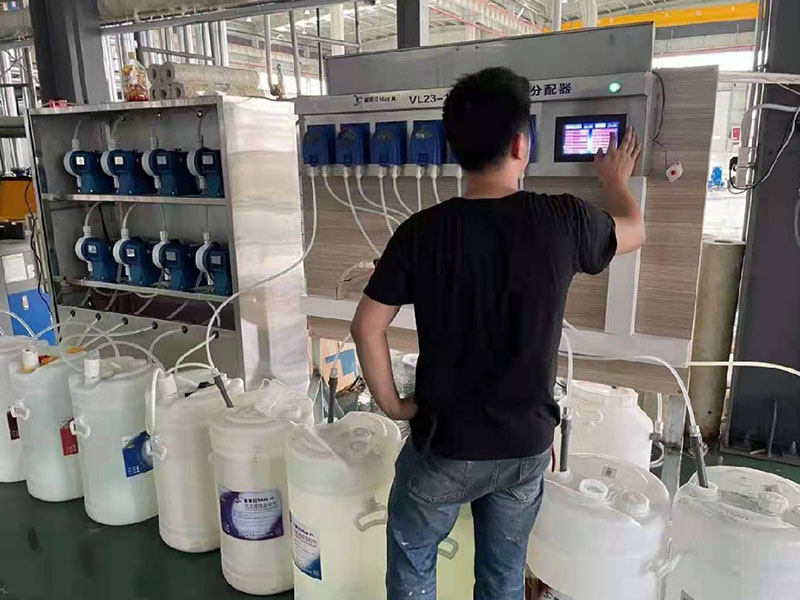 新干全自动进料-01