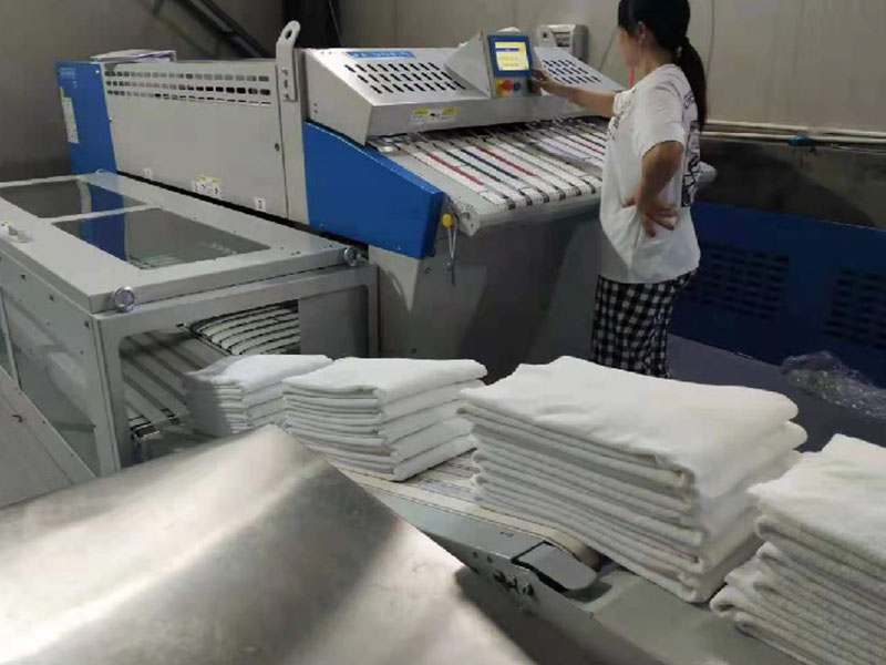 新干巾类折叠机-02